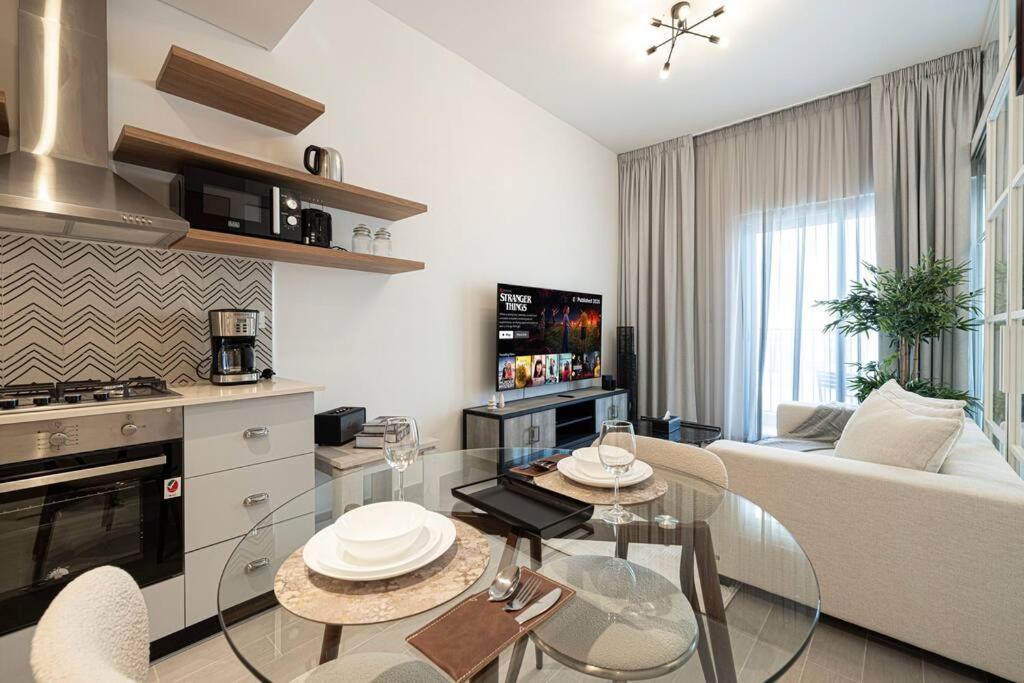 Cozy 1 - Bedroom Retreat In Dhe Dubai Esterno foto